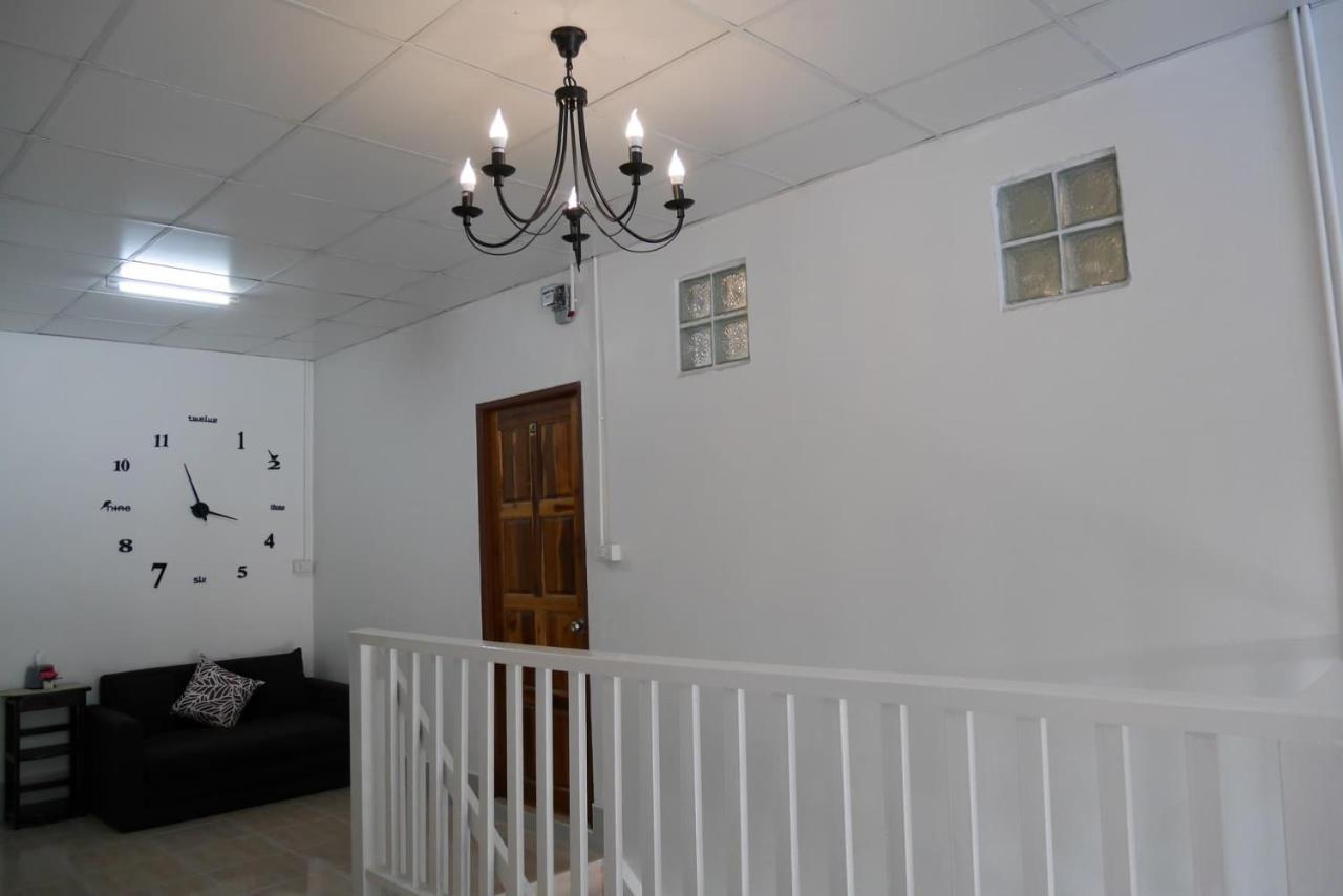 Nawee Guesthouse Sairee Ko Tao Exterior photo